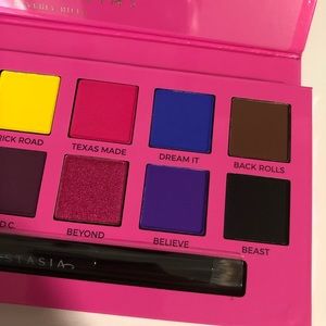 Anastasia Beverly Hills Makeup - NEW Anastasia Beverly Hills Alyssa Edwards palette Anastasia Beverly Hills Makeup - NEW Anastasia Beverly Hills Alyssa Edwards palette